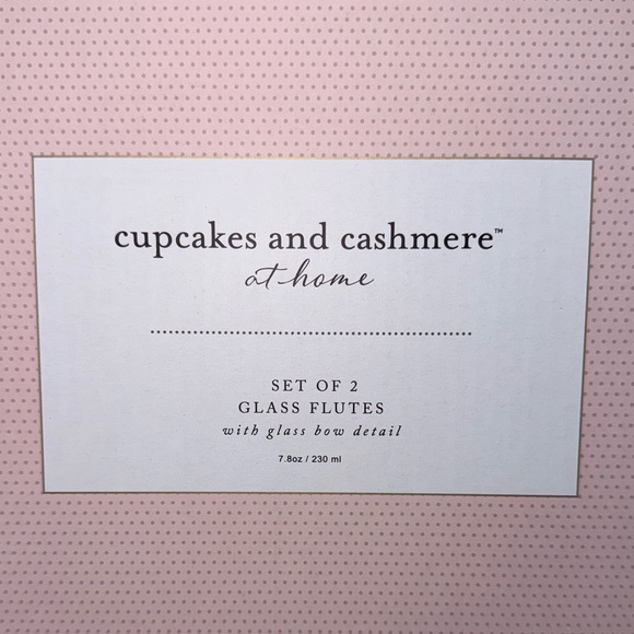 NWT - Cupcakes and Cashmere Bow Glass Flutes - Picture 5 of 5